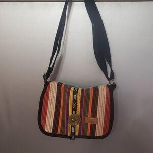 VINTAGE AND BEAUTIFUL BU ZHI YUN WOVEN ADJUSTABLE SHOULDER BAG